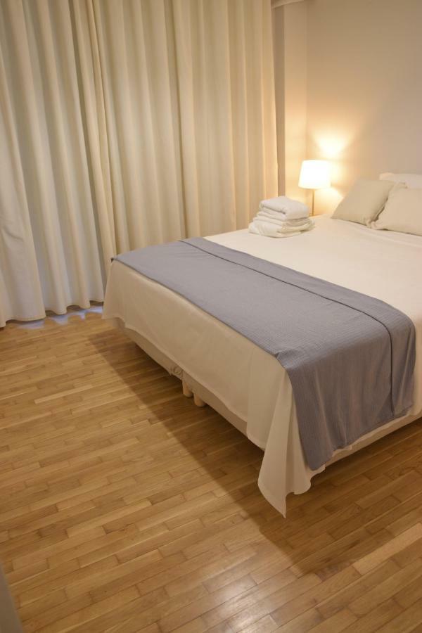 Elegant Coral Apartment Atene Esterno foto